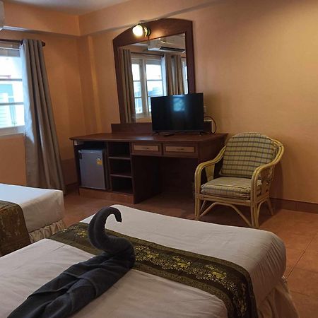 Nid Huahin Hotel Exterior photo