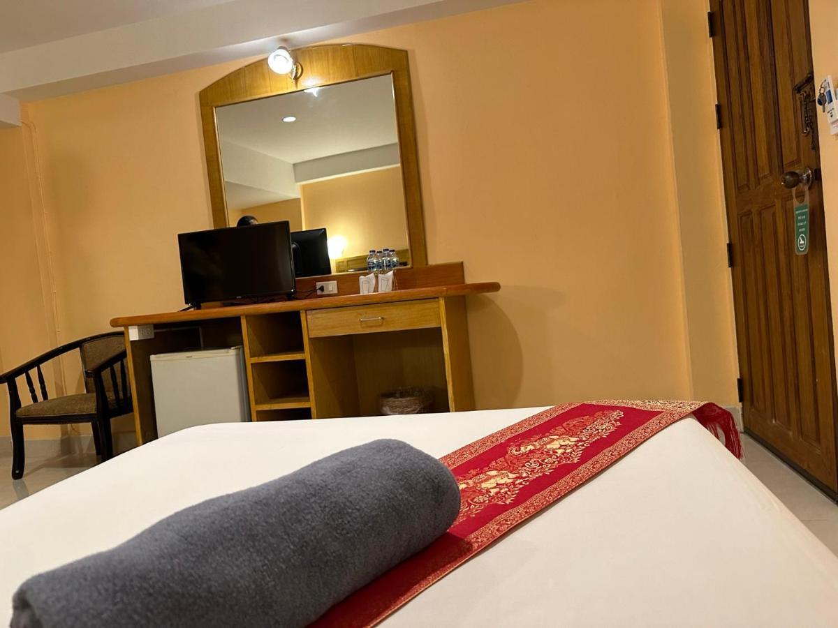 Nid Huahin Hotel Exterior photo