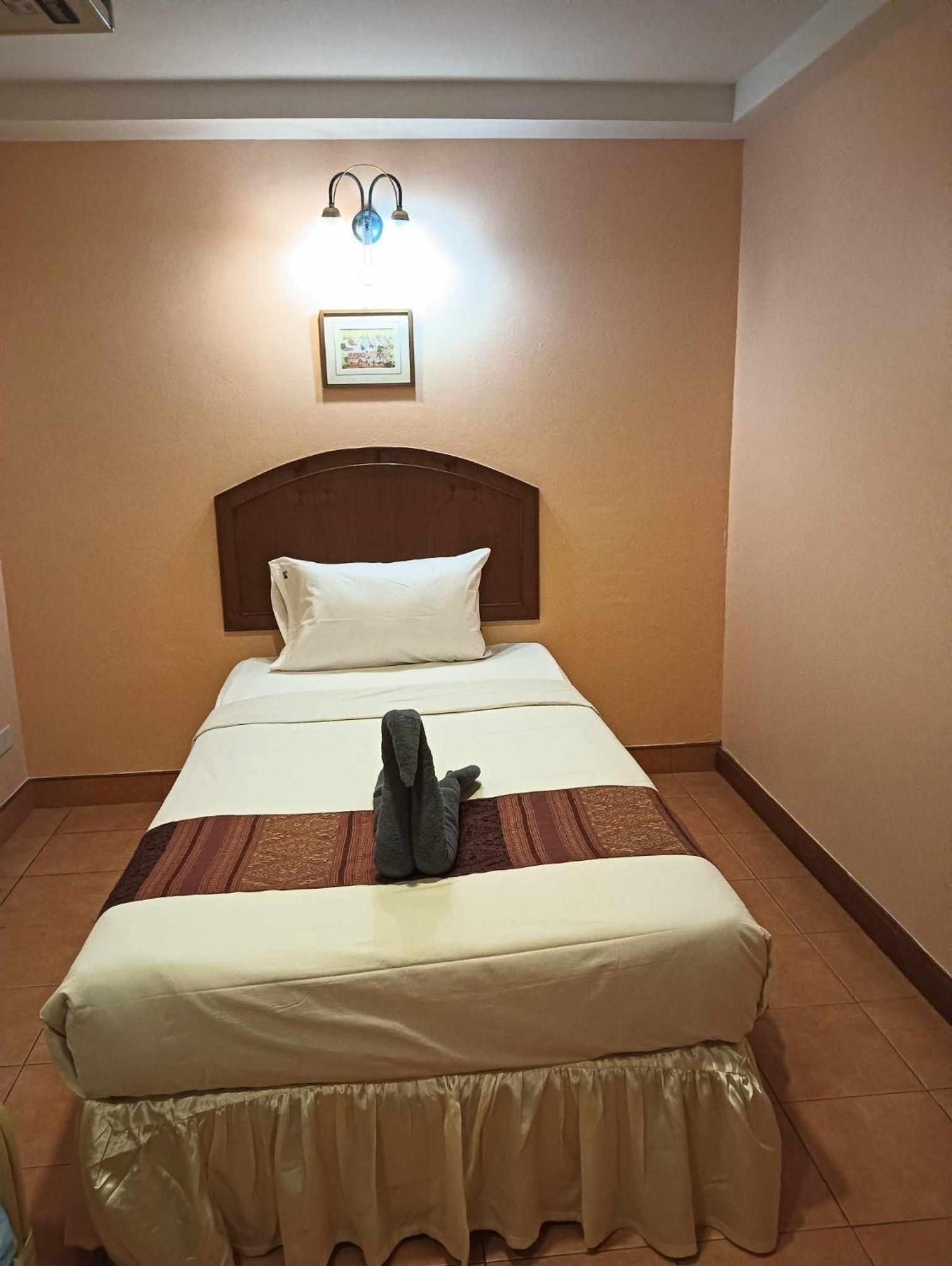 Nid Huahin Hotel Exterior photo